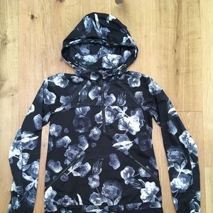 Lululemon wind breaker